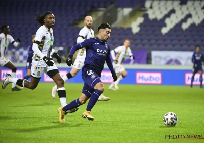 18-jarige 'Man van de Match' bij Anderlecht: "Op die positie kan ik het spel het beste lezen"