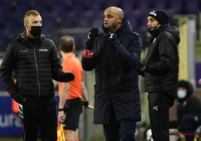 Kompany rekent nog steeds op beterschap: "Op training vlammen ze die ballen allemaal binnen"