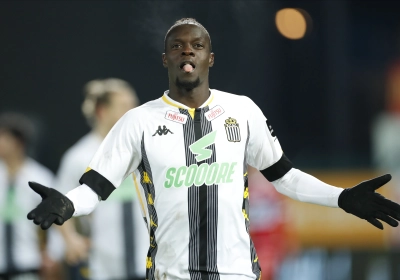 Mamadou Fall scoorde twee keer voor Charleroi: "Het moet veel efficiënter" 