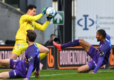 Beerschot boekt belangrijke overwinning tegen Charleroi na twee strafschopdoelpunten van Rapha Holzhauser 