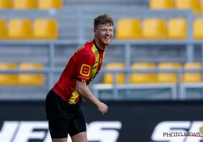 🎥 Druijf al wenend van het veld na horrortackle, op weg naar ziekenhuis