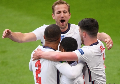 Engeland wint in een wedstrijd met twee gezichten van Tsjechië