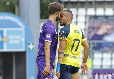 Referee Department laat zich uit over kopstoot op speeldag 3: "Hij ontsnapte aan rood, maar ..."