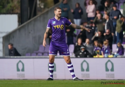 Verdediger van Beerschot onderweg naar het ziekenhuis voor een spoedoperatie