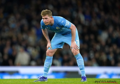 🎥 Kevin De Bruyne beweegt jonge Manchester City fan tot tranen