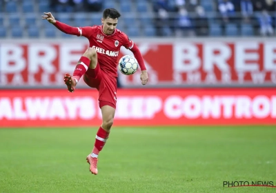 📷 🎥 Antwerp-speler heeft een mooi cadeau voor een jonge supporter van KV Kortrijk