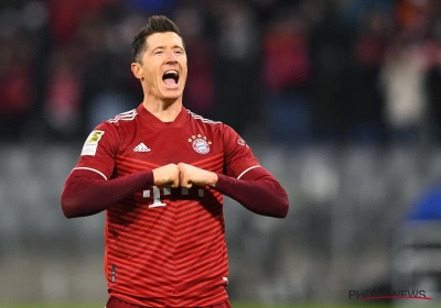 Fenomenaal! Lewandowski evenaart Der Bomber met 30ste goal van het seizoen