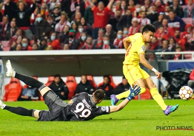 Dit kan je niet verzinnen! Waarom loepzuivere goal Liverpool toch afgekeurd werd