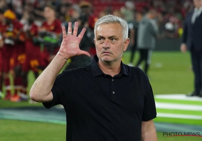 Mourinho praat meteen na finale over zijn toekomst bij AS Roma