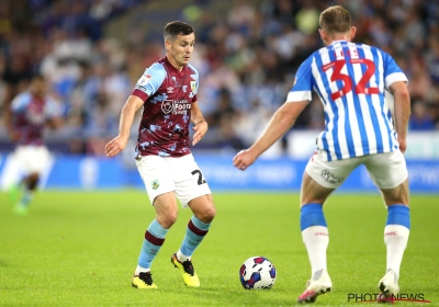 Burnley blijft aan de leiding in de Championship dankzij goal van voormalig Anderlecht-speler Cullen