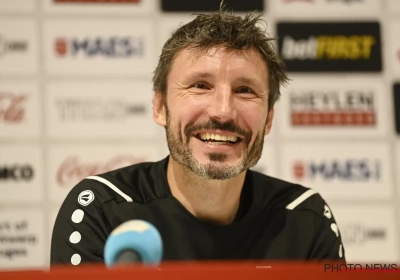 Van Bommel wil niet weten van mogelijke crisis bij Antwerp: "Dat neem ik op als een compliment"