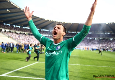 📷 Davy Roef laat zich ook naast het veld van zijn beste kant zien