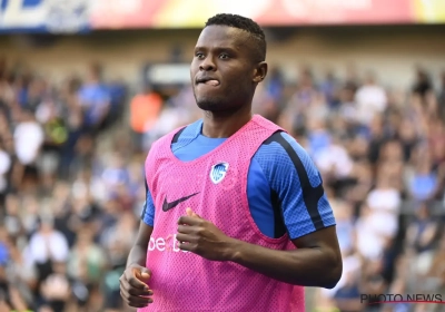 Samatta is in de extra tijd de held van RC Genk na intense partij op het veld van Union