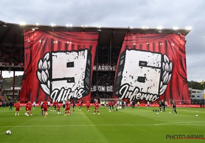 📷 Supporters van Standard zorgen voor gigantische tifo