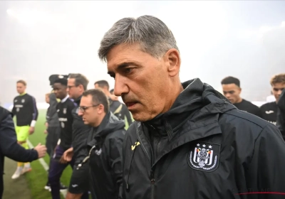 Trainerswissel op komst bij Anderlecht, maar... " Met alle gebreken die er nu zijn, valt dit niet in één-twee-drie om te keren"