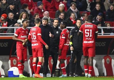 Van Bommel zag hoe het vierkant liep bij zijn ploeg tegen Union: "Dat lukte langs geen kanten vandaag"