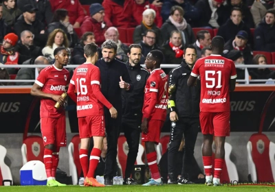 Van Bommel zag hoe het vierkant liep bij zijn ploeg tegen Union: "Dat lukte langs geen kanten vandaag"