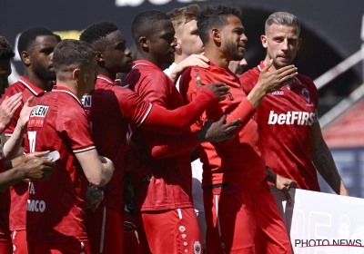 Boegbeeld Antwerp houdt het niet droog na match tegen Union, supporters geven hem groots gebaar