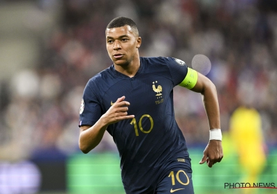 Kylian Mbappé is niet te stoppen en gaat opnieuw de geschiedenisboeken in