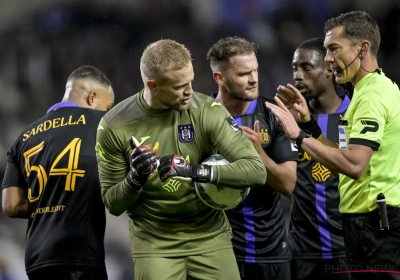 Straf! 'RSC Anderlecht wil nieuwe keeper halen bij Duitse topclub'