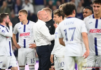 Einde seizoen voor sterkhouder: nieuwe domper voor RSC Anderlecht en Brian Riemer