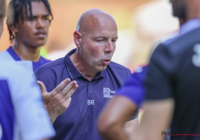 Analist komt met straffe uitspraak over spelers van Anderlecht en het tactisch plan van Brian Riemer