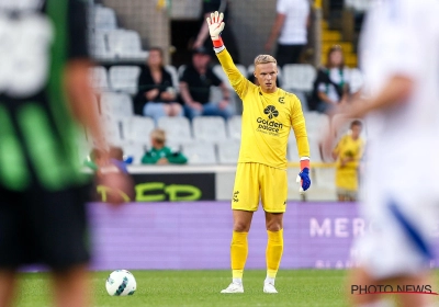 🎥 Wat een save! De schitterende redding van Maxime Delanghe op... de doelman van de Turken