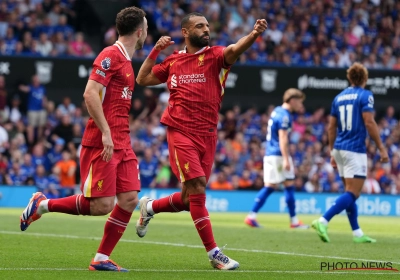 Ed Sheeran ziet zijn club net geen uur standhouden: Mo Salah trekt waanzinnige reeks door bij competitiestart Liverpool