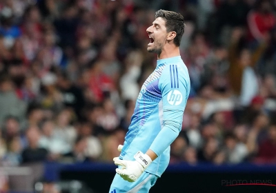 📷 Thibaut Courtois bereikt mijlpaal bij Real Madrid en wordt in bloemetjes gezet