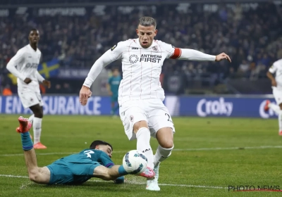 Alderweireld gaat hélemaal los over omstandigheden waarin hij moest voetballen: "Ongezien!"