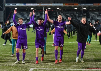 🎥 De slechtst geklede speler, de beste kok en wie ligt er onder de sloef? Anderlecht-spelers klappen uit de biecht in geniaal filmpje