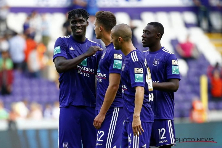 Volgt Anderlecht het spoor van Club Brugge? 'Brusselaars concurreren met zes andere teams voor Colombiaanse verdediger'