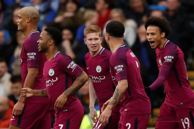 ? Man City stoot door: Kompany speelt 90 minuten, De Bruyne slimmer dan heel Cardiff op vrije trap