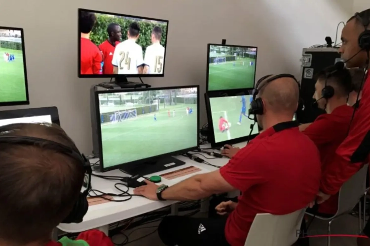 VAR krijgt nieuwe buitenspellijn tijdens de play-offs die "geen 100 % zekerheid biedt"