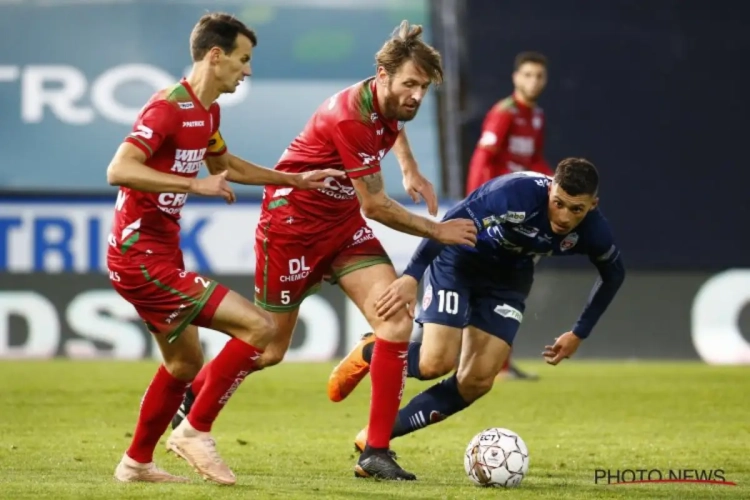 Geen winnaars, enkel verliezers: Zulte Waregem geeft dubbele voorsprong uit handen in nerveuze kelderkraker tegen Moeskroen