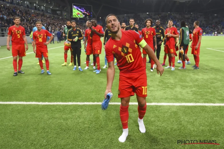 Hazard schenkt schoenen aan fan: "Een beloning voor mij"