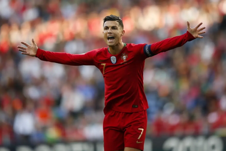 Portugal naar EK, Ronaldo stapje dichter bij uniek record en Buffalo helpt Rode Duivels aan Sint-Petersburg en Kopenhagen