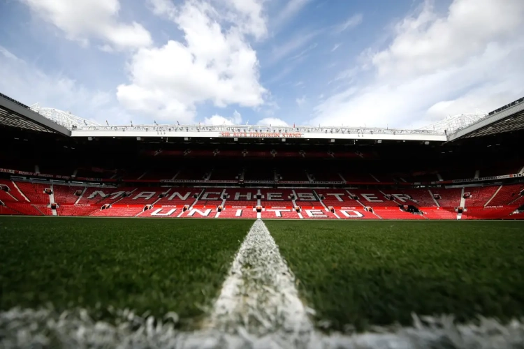 Manchester United halt flinke slag in huis en kaapt zeer belangrijke pion weg bij stadsrivaal Manchester City