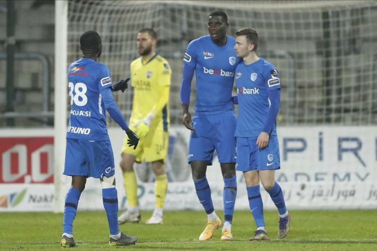 Onuachu trapt Genk met hattrick tot op een punt van Club Brugge