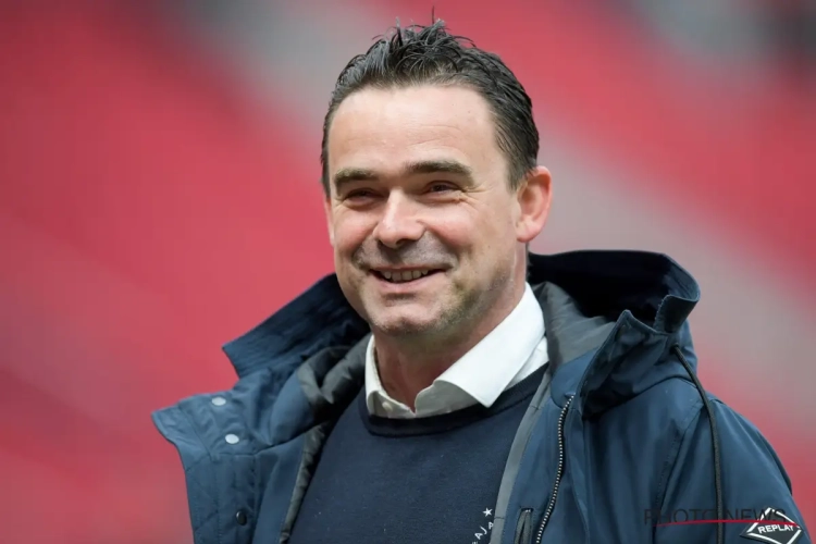 Nieuw contract voor Marc Overmars 'per ongeluk' uitgelekt