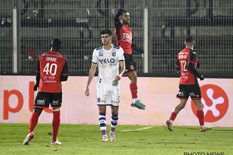 Met één been in 1B! Ijzersterke Mikautadze zadelt Beerschot met immense kater op