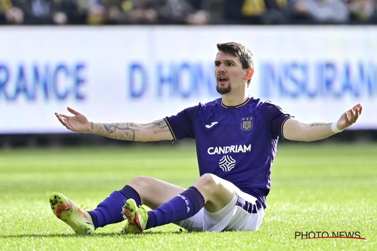 Anderlecht roept op om Benito Raman-liedje niet meer te herhalen: "Dit kan leiden tot matchen achter gesloten deuren"