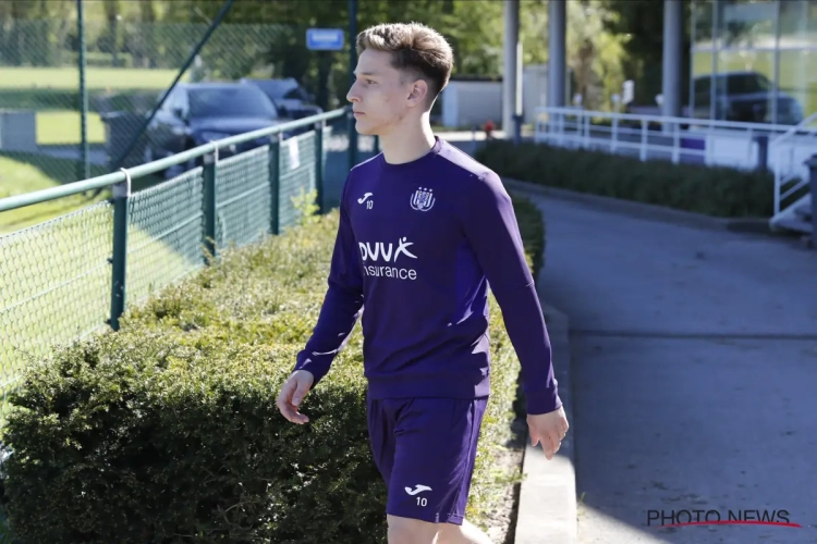 Anderlecht wint met 6-0 van Roda JC: Adrien Trebel in de basis, Yari Verschaeren scoort hattrick