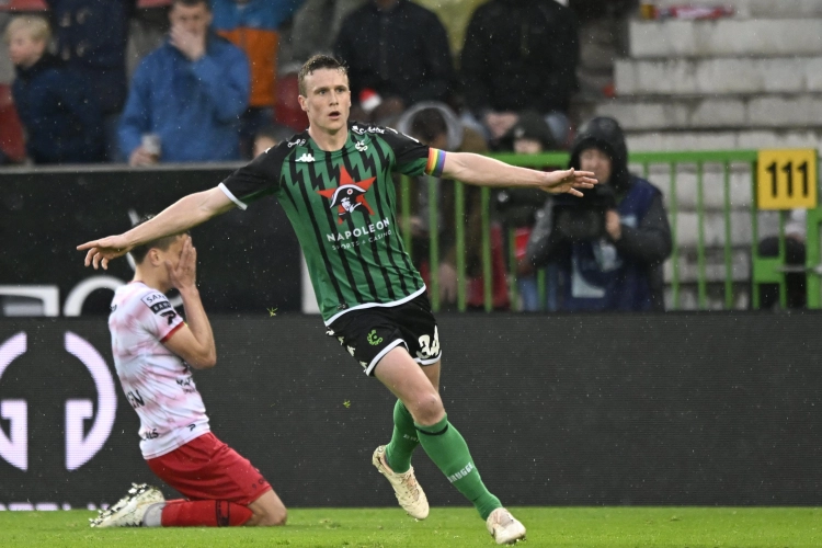 Het doek valt: Zulte Waregem degradeert na spektakelduel, Cercle Brugge in extase naar play-off 2