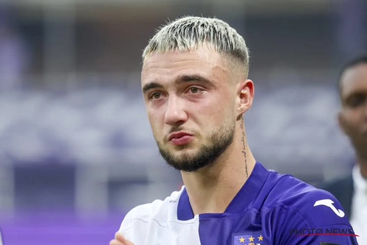 OFFICIEEL: Zeno Debast kondigt afscheid aan bij Anderlecht, "Ik speel volgend seizoen bij deze club"