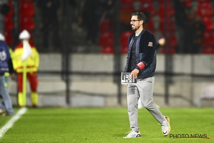 Deinze-coach Hernan Losada reageert op bus die veel te laat aankwam in Antwerpen: "De club heeft andere zorgen"