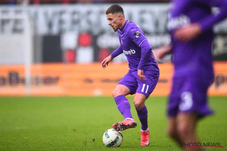 David Hubert geeft toe dat hij problemen gaat hebben met Thorgan Hazard: "Ik weet dat hij het gaat doen, je kent hem ook hé"