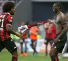 Hilarisch: Mario Balotelli scoort twee keer, maar viert nog een derde op het vliegveld