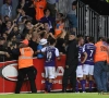 Fans Beerschot Wilrijk gaan door het lint na ingreep van VAR, spelers moeten bemiddelen