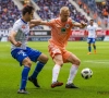 "Zelfs met een rolstoel op het veld, speelt Deschacht nog zijn match" en "Misschien paar spelers van Gent casten voor onze volgende film, wat een acteurs!"